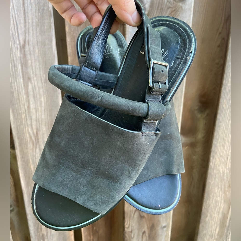 Black leather strappy sandals
